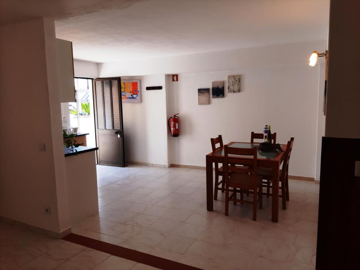 Apartamentos A Cerca Lagos Bagian luar foto