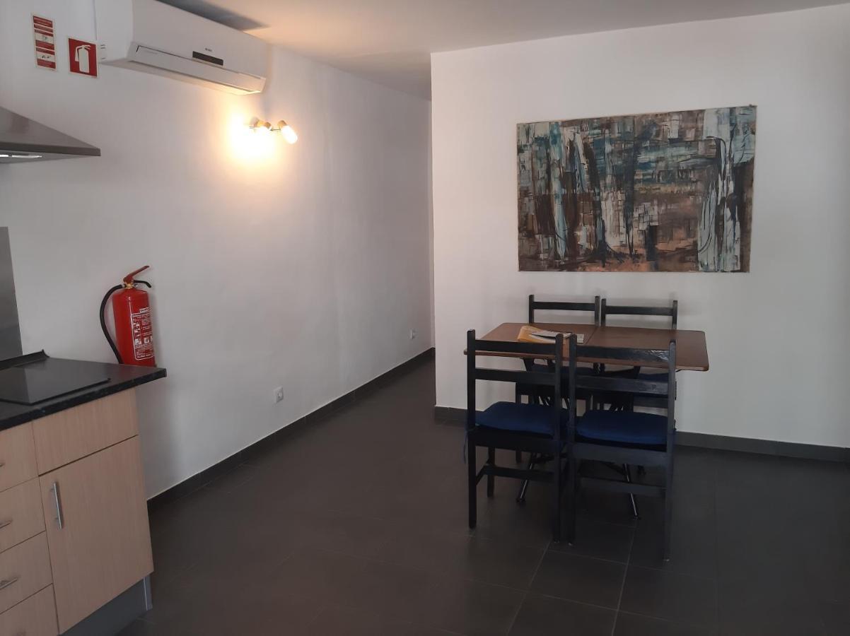 Apartamentos A Cerca Lagos Bagian luar foto